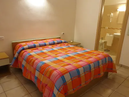 La Portaccia s.a.s. Отели рядом с достопримечательностью «Minimarket G.F.S»