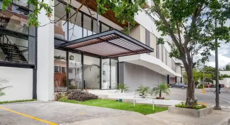 Takh308 Отели рядом с достопримечательностью «Плайя Тортугас»