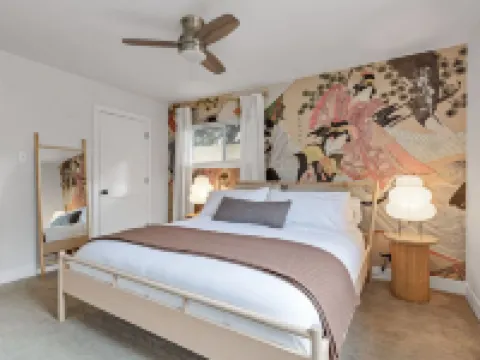 5BD Japanese-Themed w/ Hot Tub, Movie Room & Games Hotels in Arvada