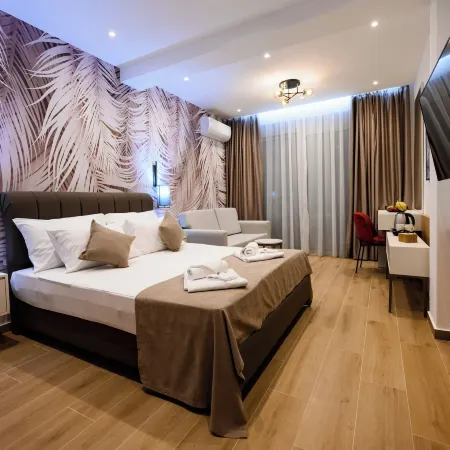 G Star Hotel