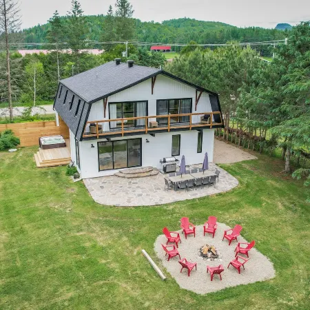 Station Farmhouse Tremblant