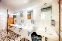 Hostel Westlight - Hostels
