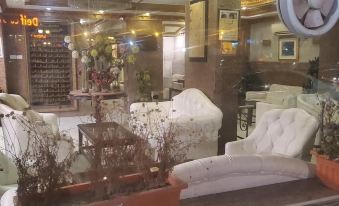 Dreamers Hotel