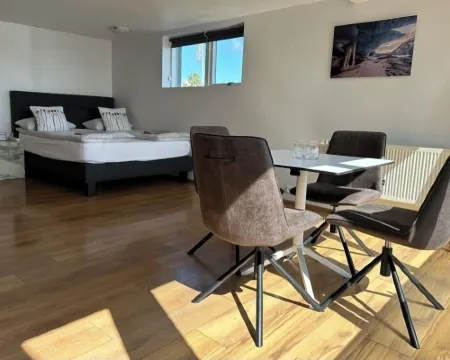 ゲストハウス ディンジャ ホプンのホテル