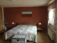 Quiet, large vacation apartment with 92 m2 for rent Hotel a Carpin