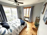 Plum Island Cottage 2 BR, walk to beach