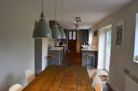 Luxury 4 bedroom North Norfolk cottage in lovely coastal village location