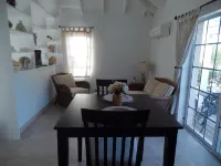 Palm Breeze Bay Cottage