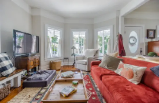 Charming Historic Empie-Possion Cottage