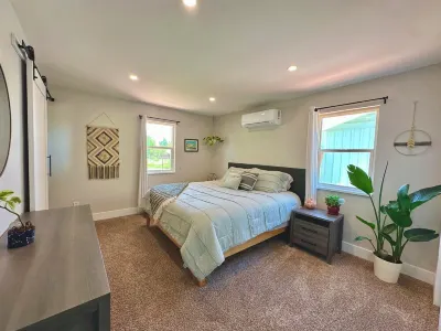 Charming 3Br in-Town Cortez Home w/ Sauna & Mesa Views – Family & Pet-Friendly Hotels near Walmart Supercenter