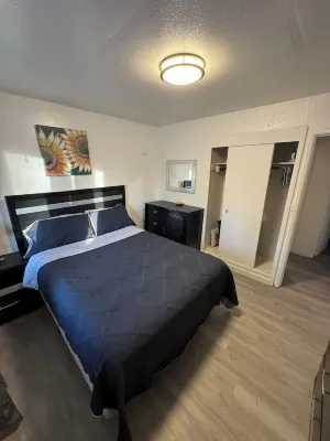 Cozy 2BD House unit 2 Med district