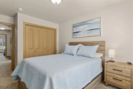 Willow Park House on Fairway Ln