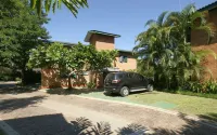Juquehy Condominium, sea front 14, beach view.