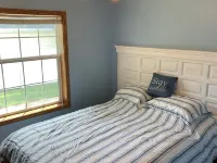 Marblehead Family Lake Cottage - 3 bedroom Ξενοδοχεία στην πόλη Marblehead