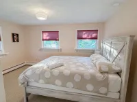 Catskills River Retreat: Large Waterfront 4BR Home Sleeps 11 Guests