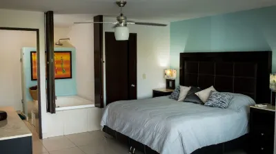 Stunning Oceanview Condo in Villamagna