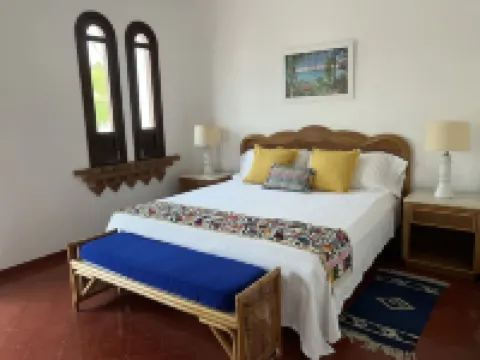 Spacious 2 bedroom oceanfront apartment Hotels in Compostela