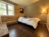 Cozy Scandinavian Chalet 7min from Ski Mont Orford and 5 min from Magog. Hotels near Galerie LAB - LAB Estrimont