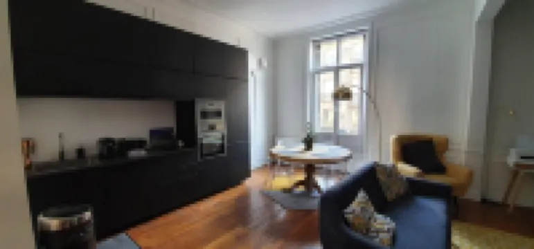 L'Ecu: a welcoming Haussmannian!