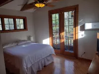 Lake Front Heated Floors Romantic Hot Tub Firepit Foosball Ski Screen Porch Boat Hotels in Highland