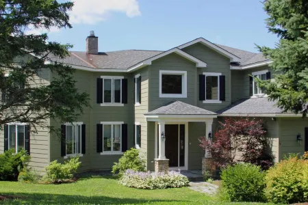 Modern & Large Oceanfront Home Close To Downtown And Amenities Отели в г. Waldo County