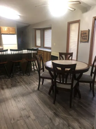 Sunrise View Hideaway Отели в г. Спинк Каунти