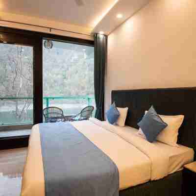 Allure Lake Front Rooms
