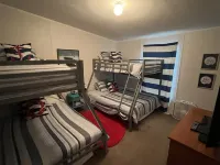 Nice quiet lakefront home with great fishing !