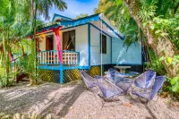 Caribbean-style home — 5 min walk to the beach!
