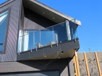 Modern apartment with stunning views of Lighthouse and short walk to beach. Hotels in 