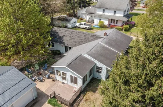 Spacious Country Home & 15 minutes from Lake Michigan