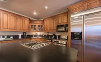 Free Shuttle to Grand Targhee! Stay at the Powder Valley Condo, welcome basket!