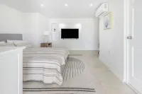 Renovated Apartment with pool at the garden #6