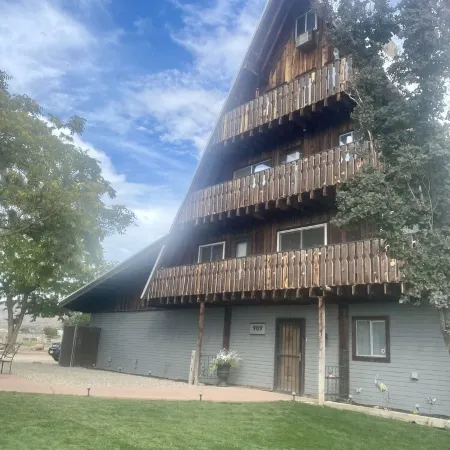 Welcome to wine country Colorado, relax @ the Palisade Chalet on your next trip.