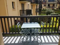 Appartement en Normandie a 50 m de la Mer, Idéal Pour les Familles Hotels in Ouistreham