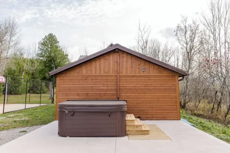 "Paradise" 66 Acres of Private Trails & 200' Waterfront