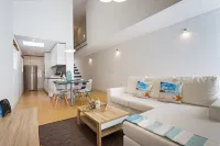 Villa Sunset Residence with direct access to the beach