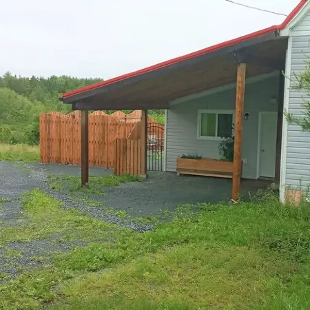 Red Roof Bed & Breakfast