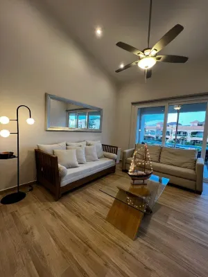 3bdr, 3 bath Beautiful condo at the Lagoon, stunning views Hotels in Puerto Aventuras