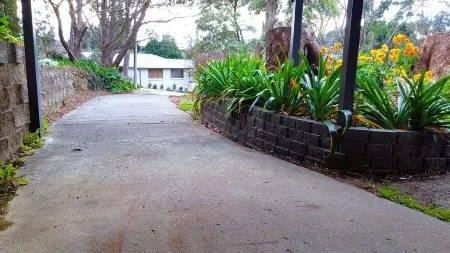 Green Leaf Retreat/PETS ALLOWED/FREE PARKING/CLOSE TO KATOOMBA & BLUE MOUNTAINS!