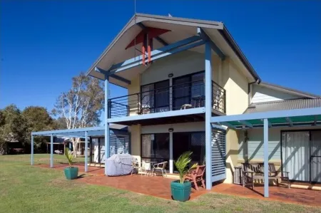 Luxury Golf Course Townhouse, direct golf course frontage-FREE NIGHTS