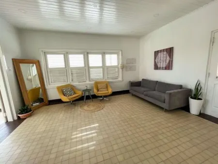 Cozy 1 bedroom apt near the heart of the city