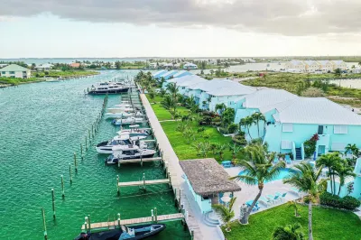 TREASURE CAY - Waterfront with dock Hotels near Windward Beach Rd
