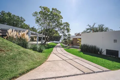 Charming Bungalow Cajititlan 2 Beds Pool Отели рядом с достопримечательностью «Valle VFG»