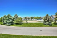 Manistee Retreat ~ 30 Mi to Crystal Mountain! - مطابخ
