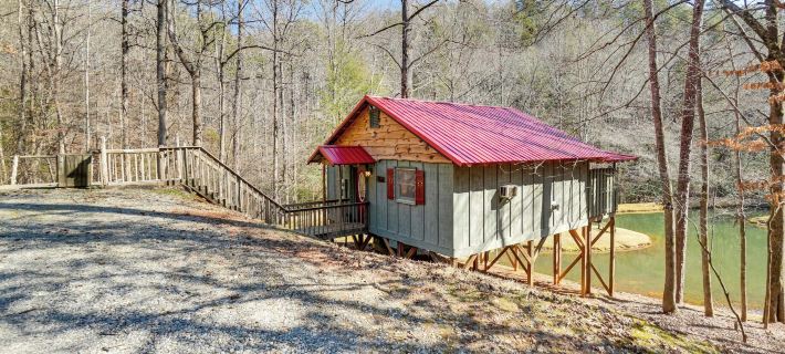 Secluded Family Retreat in Dahlonega w/ Hot Tub! Hotels in Lumpkin County