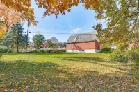 5 Mi to Downtown Baltimore: Quiet Home w/ Porch Hotels in Rossville