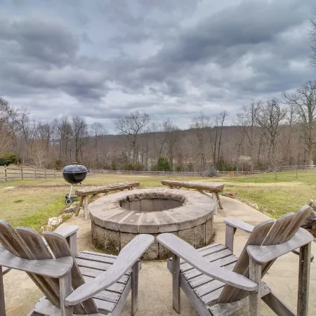 Mountain Home Cabin w/ Fire Pit < 1 Mi to Lake!