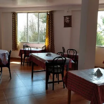 Denzong House & Restaurant