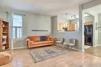 Cozy Downtown Escape - Bungalows